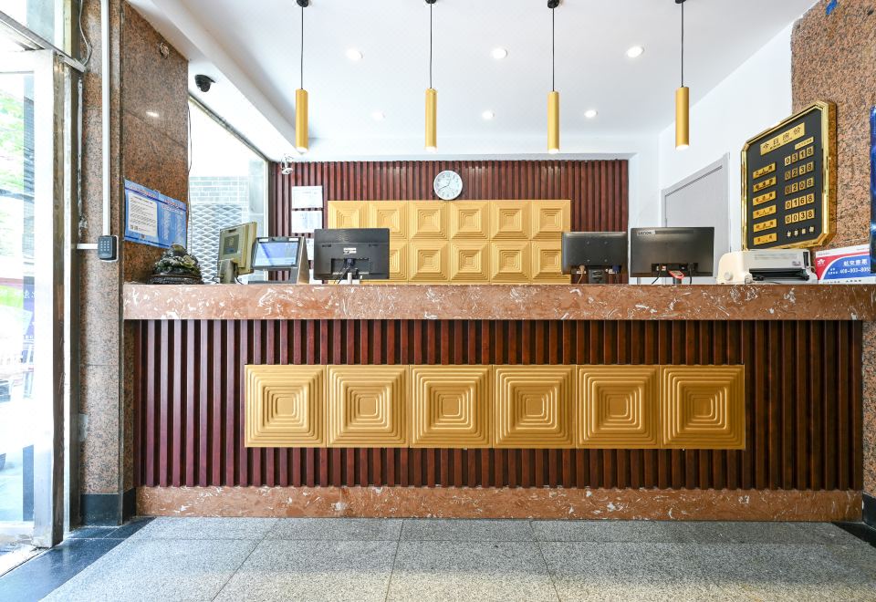 5. 룽루성 호텔（천..