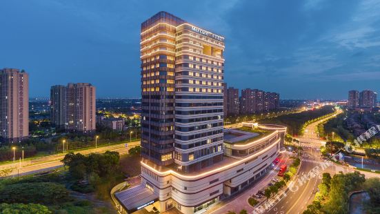 Mercure Changshu Riverside Hotel