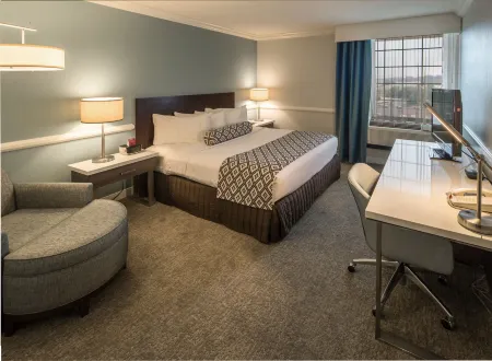 Crowne Plaza Suites Pittsburgh South
