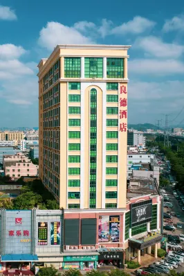 Liangde Hotel (Shenzhen Shajing Houting Subway Station) Hotel di Zona Industri Songgang, Shajing