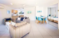 Noosa River Palms Hotels in Tewantin