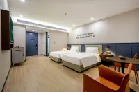 City Comfort Premier Hotel (Zhaoqingdong Railway Station Dinghu Mountain Scenic Spot) Hotell i Dinghu