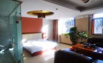 Qinglong Lijun Hotel