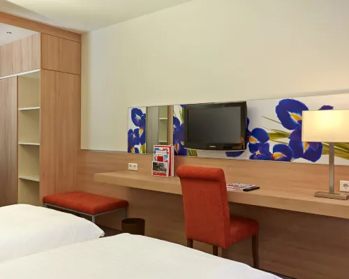 Sunday Hotel Wiesbaden Niedernhausen Zimmer Photos