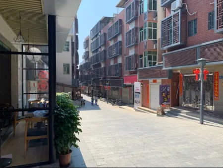 Zhangzhou Liangjujusu Отели рядом с достопримечательностью «Zhangzhou Port»