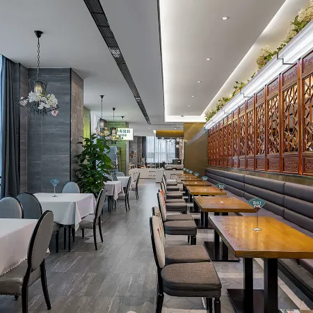 Great Wall Holiay Inn (Yichang Three Gorges Wuyue Plaza Yiling Wanda stored)