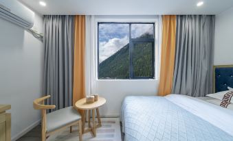 Yunjian Mountain Hotel (Jiuzhaigou Goukou)