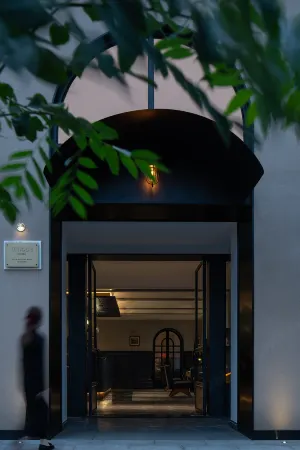 Unique Hotel (Changsha Wuyi Square Shuyuan Road Branch) Отели рядом с достопримечательностью «Dongfanghong Square»