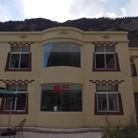 Cuoka Lake Homestay