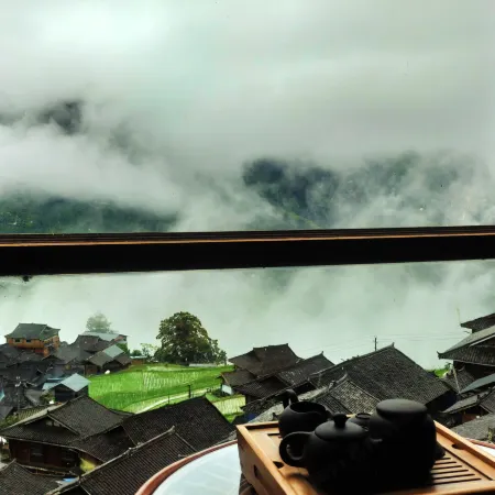 Yuntihui Holiday Hotel