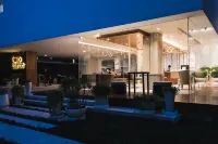 二三家溫馨飯店 阿索克附近的飯店