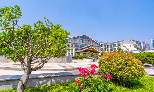 Lancui Lake Tian Mu Hot Spring Resort