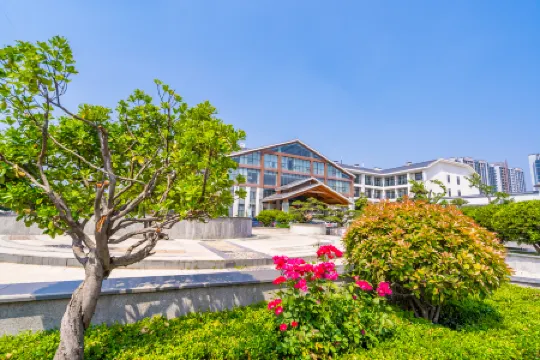 Lancui Lake Tian Mu Hot Spring Resort