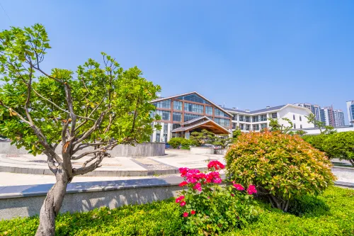 Lancui Lake Tian Mu Hot Spring Resort Hotels in Linqu