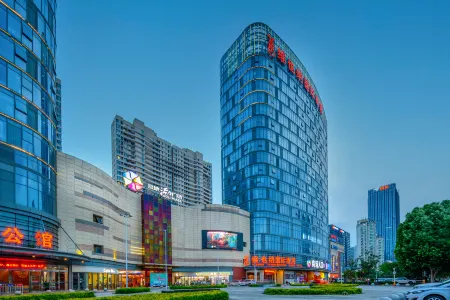 48/2000  Vienna International Hotel (Yantai Jintan Beach Zhonghua Shopping Center)