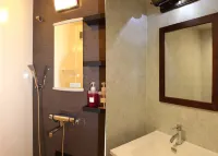 Cafelodge Touch Wood