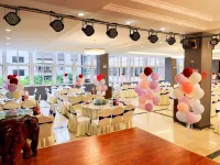 Guiyuan Hotel - Kitchens