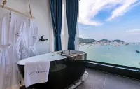 Tianya.Skyline Seaview Designer Homestay (Putuo Mountain Airport Wushitang Branch)