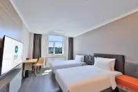 HanTing Hotel (Siping Railway Station Wuyue Plaza) - 2-Star