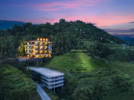 Shuyue Homestay (Longji Rice Terraces Scenic Area) Отели рядом с достопримечательностью «Golden Buddha Peak View Point»