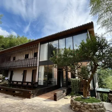 Fengxin Yangshan Lehuoju Homestay