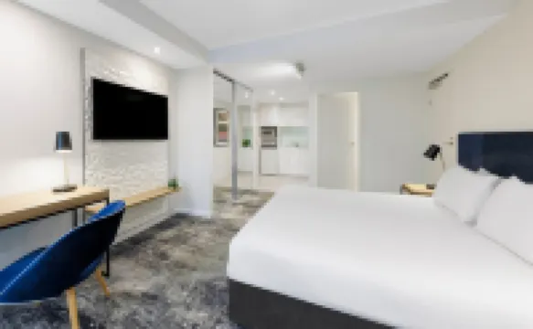 弗林德斯街布雷迪公寓酒店