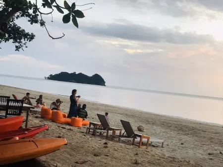 Koh Jum Delight Beach