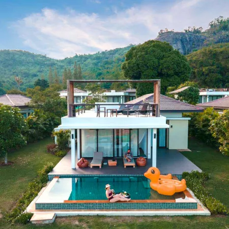 The Spirit Resort Hua Hin Отели рядом с достопримечательностью «Пляж Сай Ной»