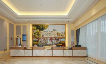 Vienna Hotel (Chongzuo Vientiane Jun Shop)