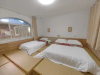 Daqian Swanlake Manor