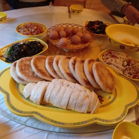 Li Chawamuju Homestay (Guer Town)