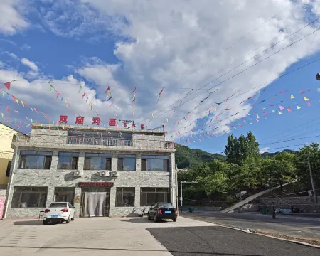 Xinglong Shuangmiao Hexi Farmhouse Hotéis em Xinglong