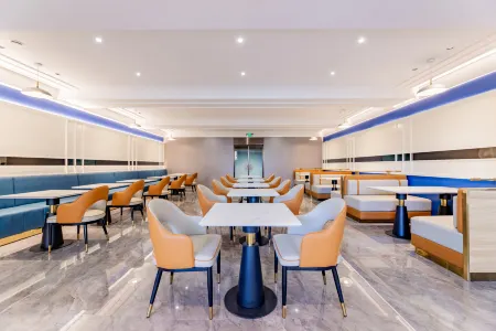 Starway Hotel (Bayannur City Government) Отели рядом с достопримечательностью «Linhe Botanical Garden»