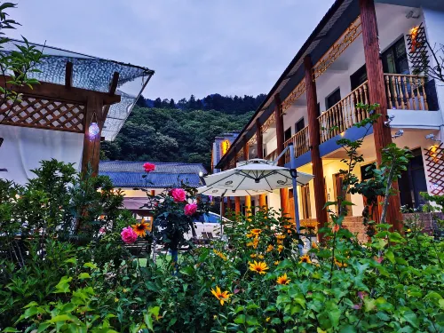 Huangbaiyuan Mountain Forest Guest House Hotels in Taibai