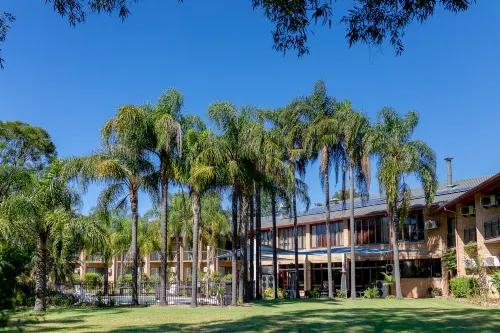 Charbonnier Hotel Singleton فنادق في سينجغلتون