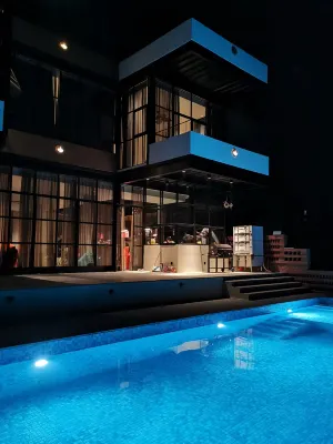 Zhenhai College Yiye Sanya Hotels near Bitou Cape
