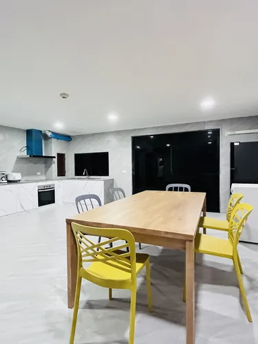 รูปภาพของบ้านที่มีสี่ห้องนอนในตัวเมืองรวม