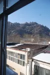 Chaoya Mountain Farmhouse Farm Stay - Mountain view