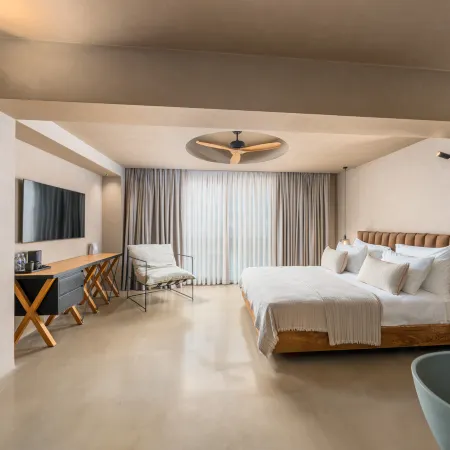 Roome Hotel