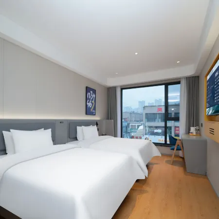 7 Days Premium Hotel (Sanmenxia Lingbao Qiangren Street)