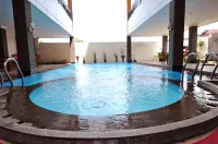 Grande Hotel Lampung فنادق في Enggal