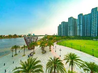 The Suite Landmark - Vinhomes Central Park Hotels near Landmark 81 Sky View Observatory
