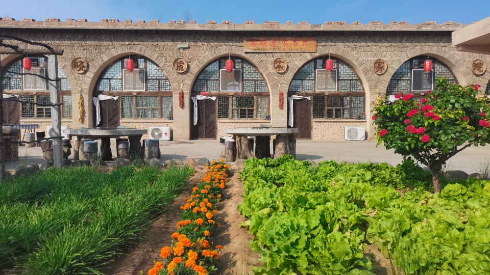 fangxiaohu farmhouse courtya