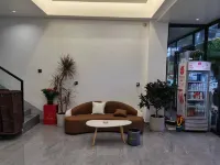 北海嶼見·未遲民宿（僑港風情街） - 格安
