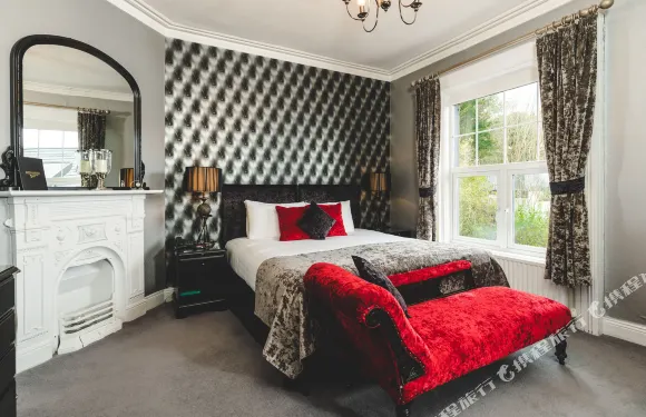 OYO 雷安娜旅館住宿