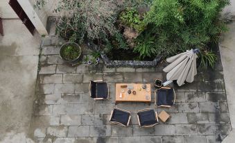 The Wind of Weishan Homestay