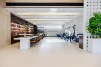 Heyston International Hotel (Songshan Lake Store, Dalingshan Sports Park, Dongguan) - Romantik