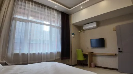 Harbin Jinrui Hotel Отели рядом с достопримечательностью «Former Residence of Xiao Hong»