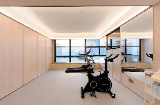 HanTing Hotel (Chongqing Nanping Pedestrian Street Gongmao Subway Station) Отели рядом с достопримечательностью «Yangzidao Holiday Club»