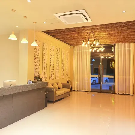 Lushan Foothill Chinese Inn (Donglin Buddha)